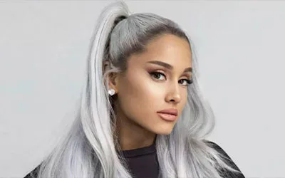 Idea de Funko de Ariana Grande con su coleta alta
